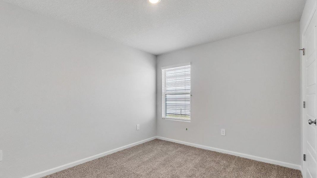 Spacious, unfurnished interior of a new home in Wesley Park, Crawfordville (Image 24).