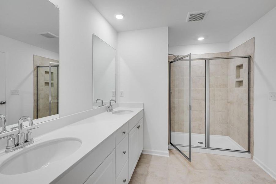 Furnished interior view inside a new home in Hampton Trace, Marietta (Image 8).