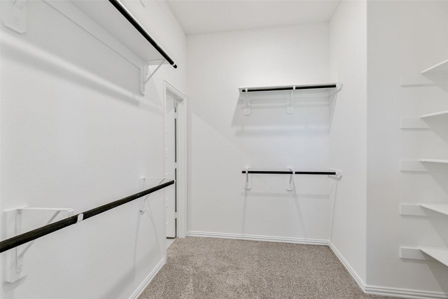 Spacious, unfurnished interior of a new home in Westland Ranch, League City (Image 27).