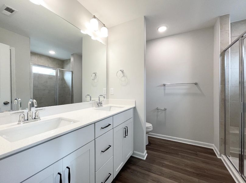 Furnished interior view inside a new home in Riverbrooke Townhomes, Simpsonville (Image 12).