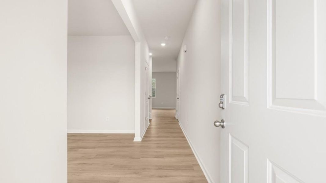 Spacious, unfurnished interior of a new home in Pointe Park, Union City (Image 14).