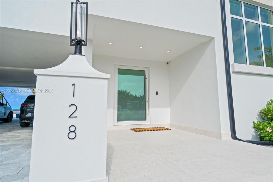 Exterior details and patio area of a home in , Marathon (Image 33).