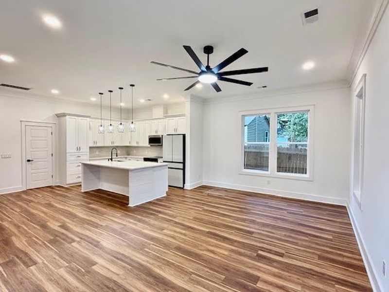 Image 40 of a home in .