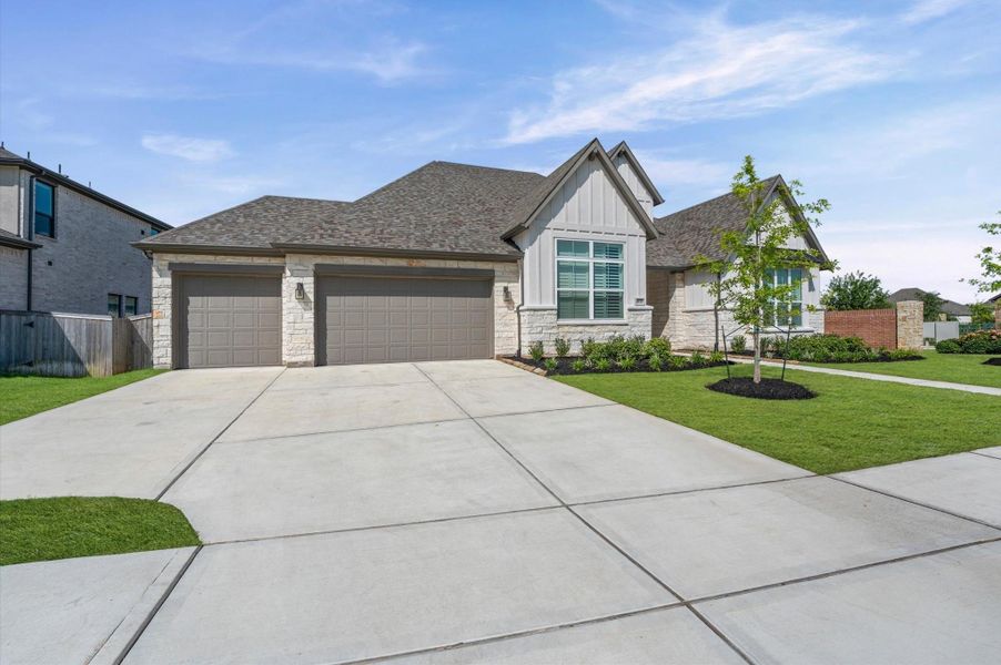 Front exterior of a new home in , Fulshear, TX, highlighting curb appeal (Image 22).