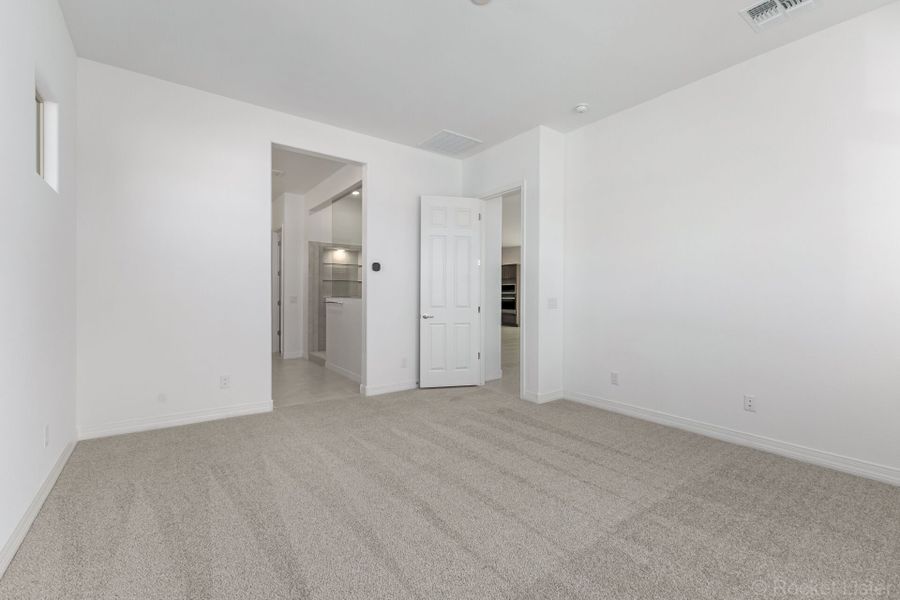 Spacious, unfurnished interior of a new home in Tierra Vistoso, Surprise (Image 12).