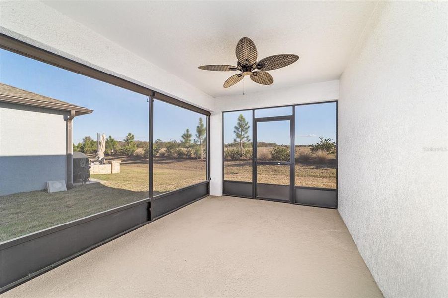 Exterior details and patio area of a home in , Ocala (Image 4).