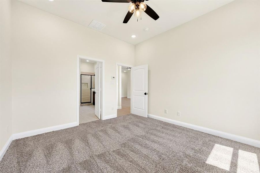 Spacious, unfurnished interior of a new home in , Greenville (Image 33). Spacious, unfurnished interior of a new home in , Greenville (Image 33).