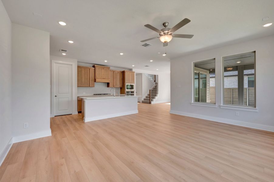 Spacious, unfurnished interior of a new home in Treeline, Justin (Image 18). Spacious, unfurnished interior of a new home in Treeline, Justin (Image 18).