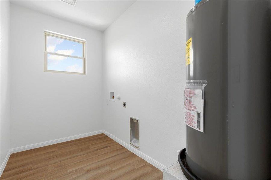 utility space provides water heater plus washer/dryer connections utility space provides water heater plus washer/dryer connections