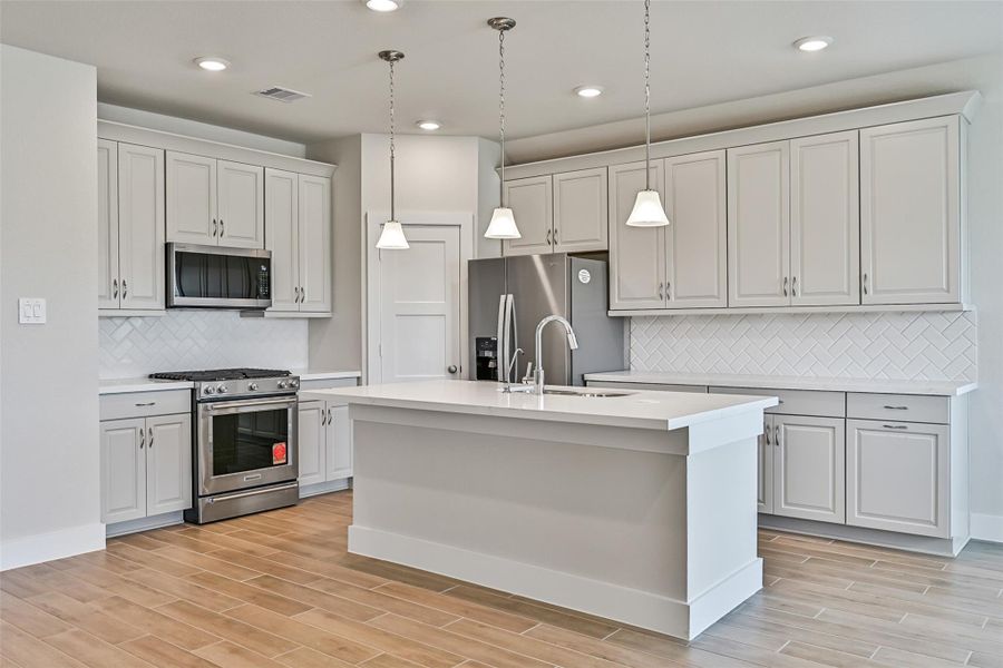 Furnished interior view inside a new home in Laurel Landing, Alvin (Image 10).
