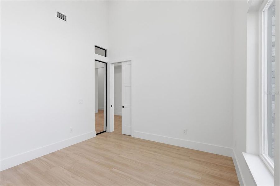 Spacious, unfurnished interior of a new home in , Gainesville (Image 44). Spacious, unfurnished interior of a new home in , Gainesville (Image 44).