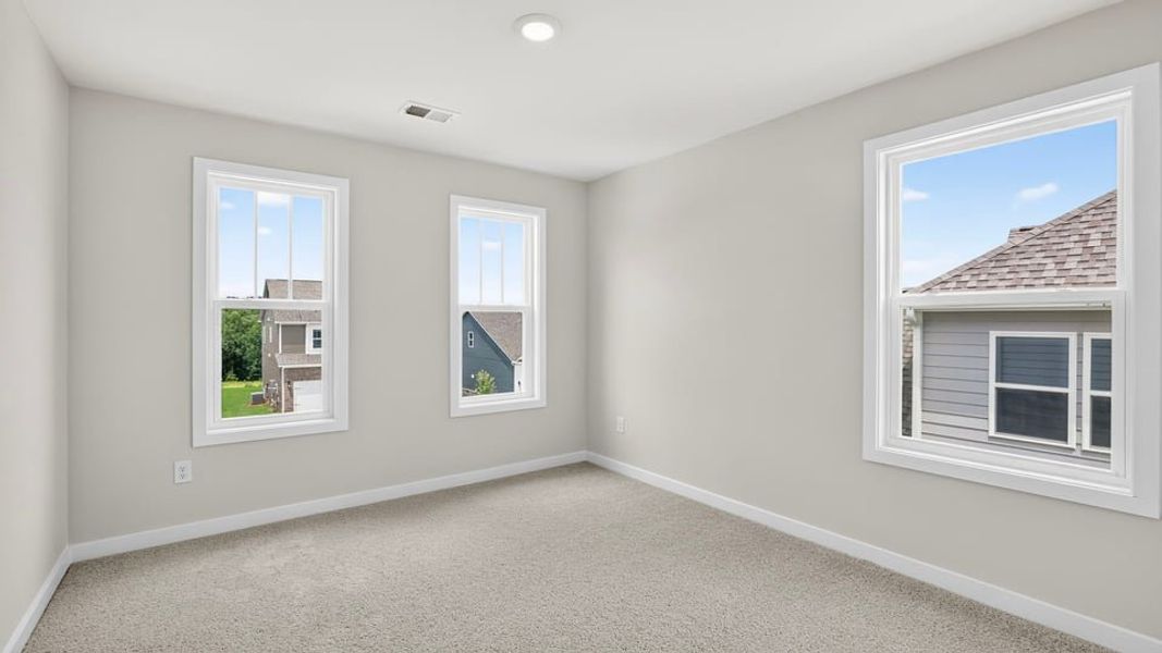 Spacious, unfurnished interior of a new home in Sunset Summits, Spartanburg (Image 24). Spacious, unfurnished interior of a new home in Sunset Summits, Spartanburg (Image 24).