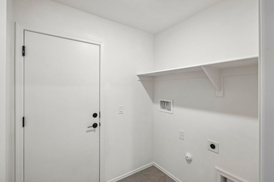 Spacious, unfurnished interior of a new home in Mandarina Reserve, Marana (Image 21). Spacious, unfurnished interior of a new home in Mandarina Reserve, Marana (Image 21).