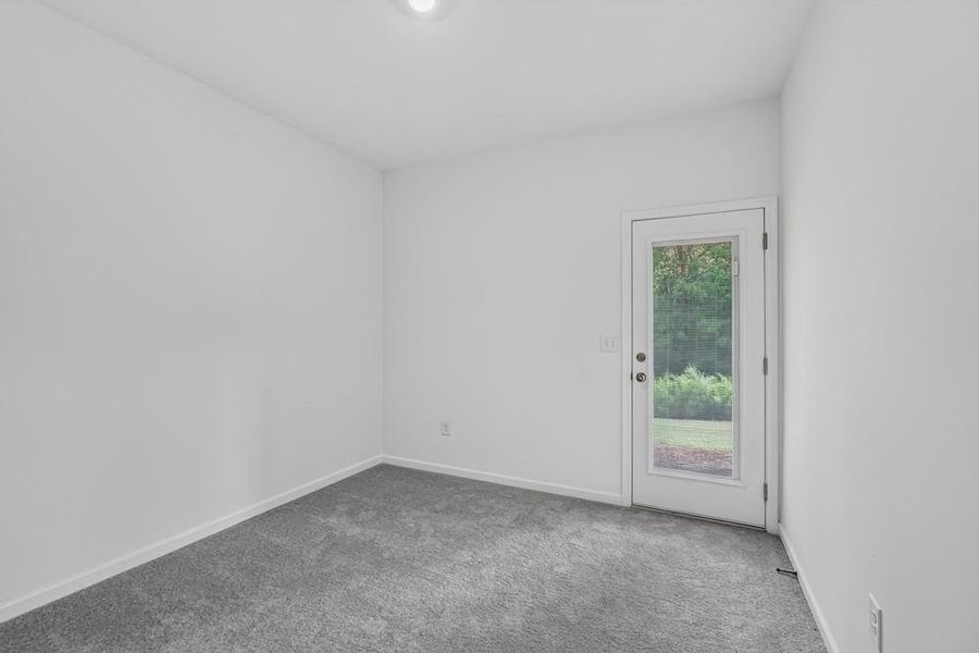 Spacious, unfurnished interior of a new home in Rosewood Farm, Lawrenceville (Image 40).