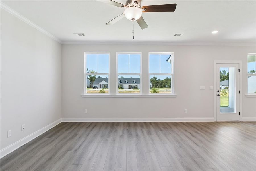 Spacious, unfurnished interior of a new home in Windsor, North Augusta (Image 12).