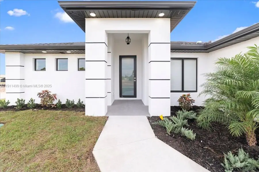 Exterior details and patio area of a home in , Lehigh Acres (Image 2).