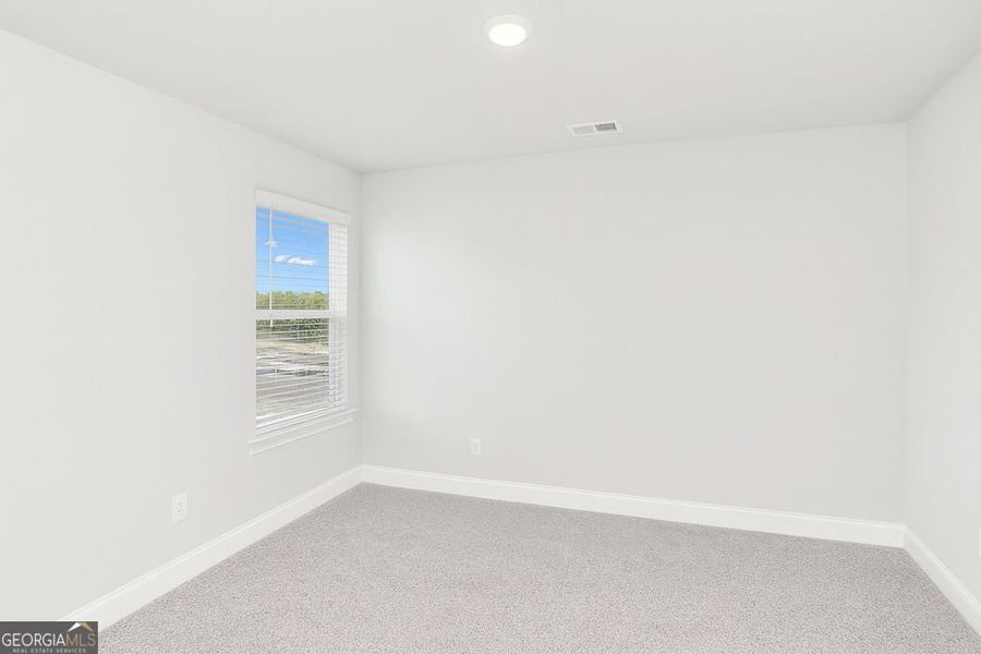 Spacious, unfurnished interior of a new home in Harley Farms South, Bonaire (Image 27).
