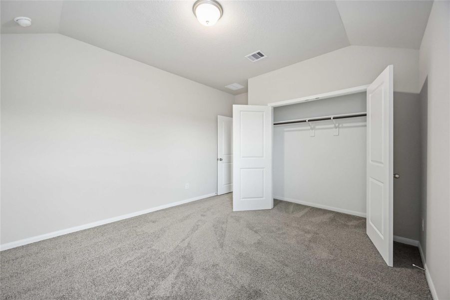 Spacious, unfurnished interior of a new home in Sunterra, Katy (Image 21).