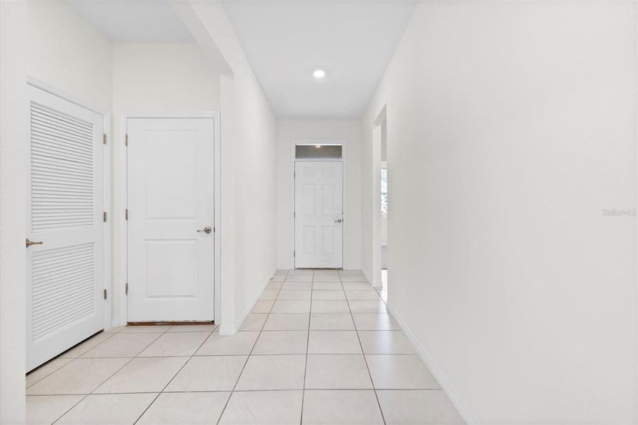 Spacious, unfurnished interior of a new home in Beaumont, Wildwood (Image 18).