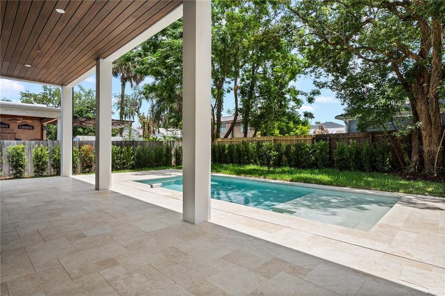Exterior details and patio area of a home in , Orlando (Image 32).