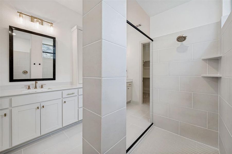 Furnished interior view inside a new home in , Frisco (Image 16).