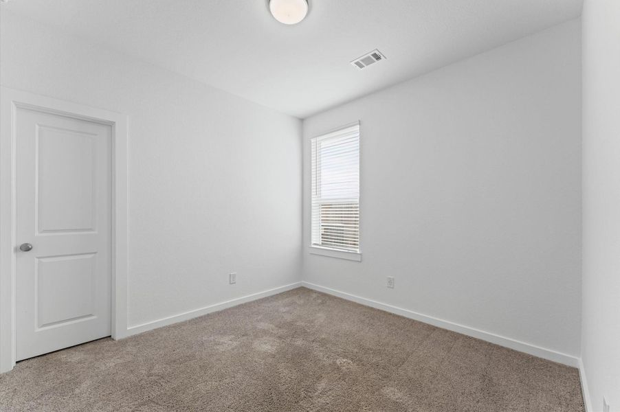Spacious, unfurnished interior of a new home in , Manvel (Image 21).