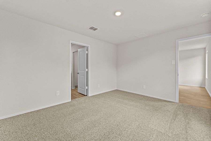 Spacious, unfurnished interior of a new home in Sunset Oaks, Maxwell (Image 24). Spacious, unfurnished interior of a new home in Sunset Oaks, Maxwell (Image 24).
