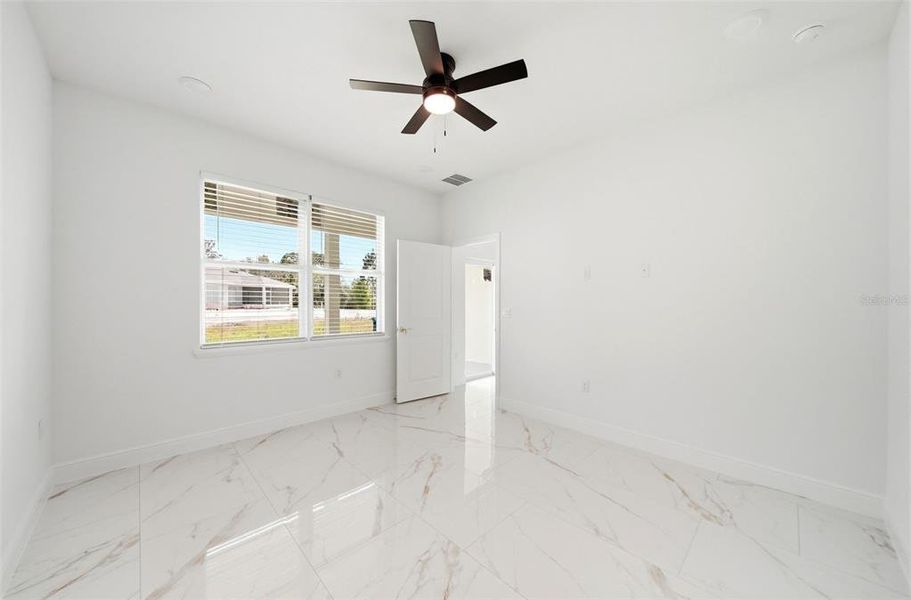 Spacious, unfurnished interior of a new home in , Palm Bay (Image 23).