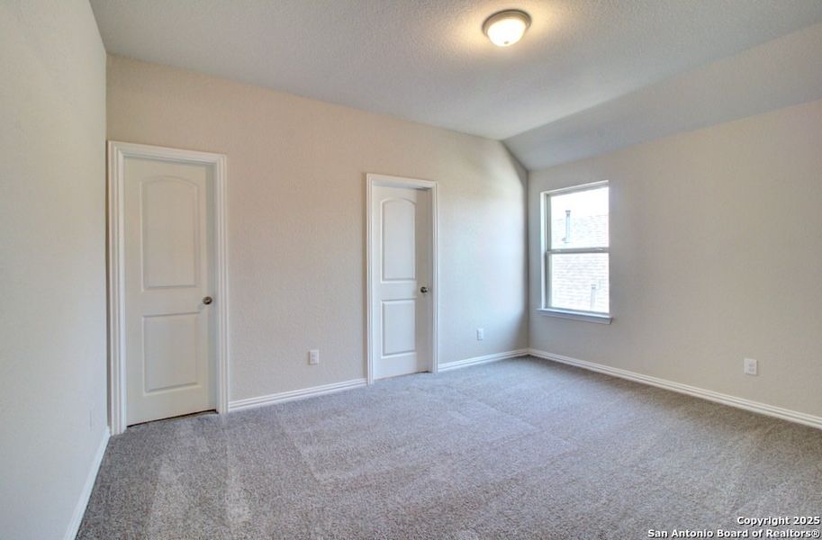 Spacious, unfurnished interior of a new home in , New Braunfels (Image 28).