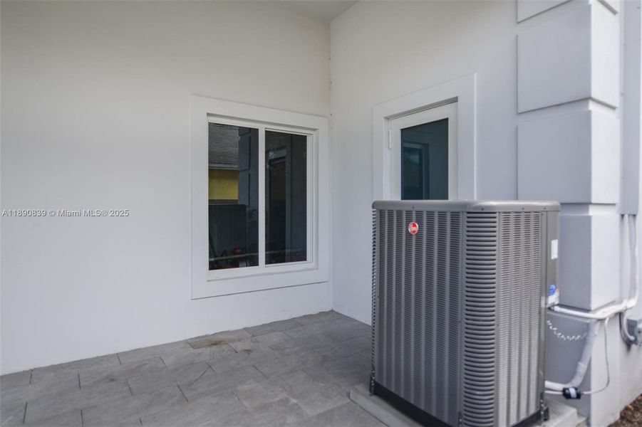 Image 28 of a home in .