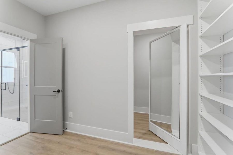 Spacious, unfurnished interior of a new home in , Senoia (Image 32).