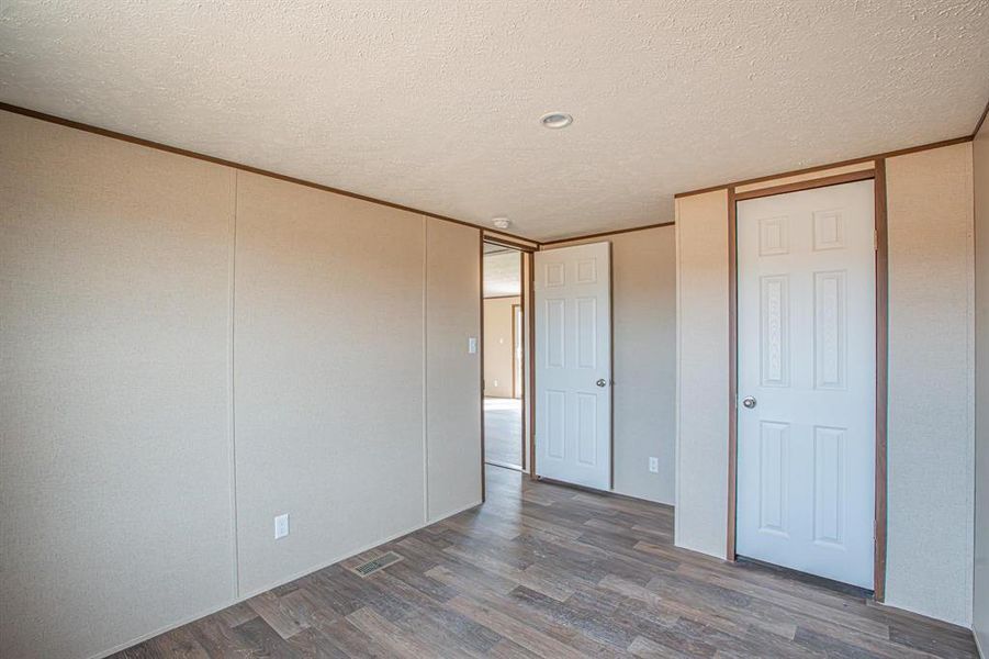 Spacious, unfurnished interior of a new home in , Springtown (Image 20).