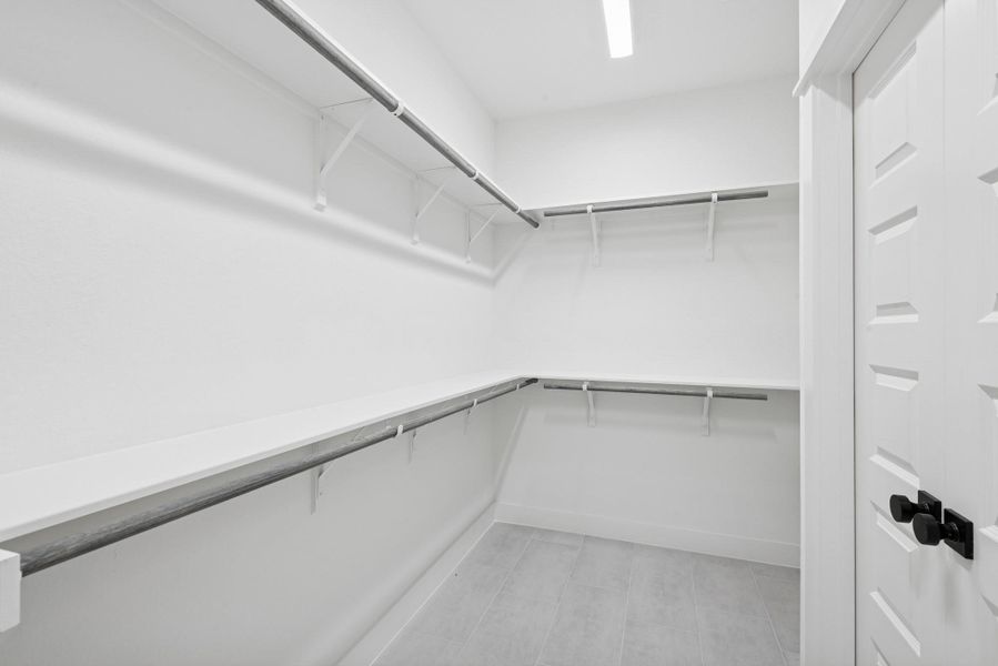 Spacious, unfurnished interior of a new home in Retreat at Oak Park, Houston (Image 15). Spacious, unfurnished interior of a new home in Retreat at Oak Park, Houston (Image 15).