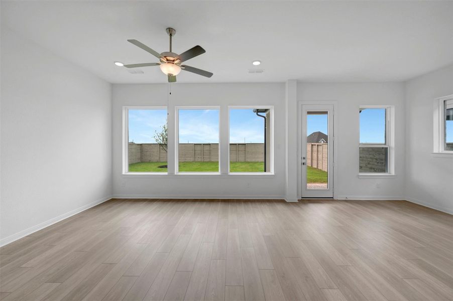Spacious, unfurnished interior of a new home in Legacy - Retreat Collection, League City (Image 21).