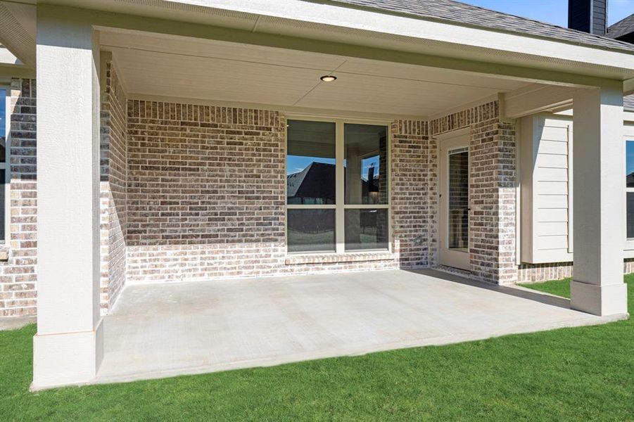 Exterior details and patio area of a home in Abe's Landing, Granbury (Image 4). Exterior details and patio area of a home in Abe's Landing, Granbury (Image 4).