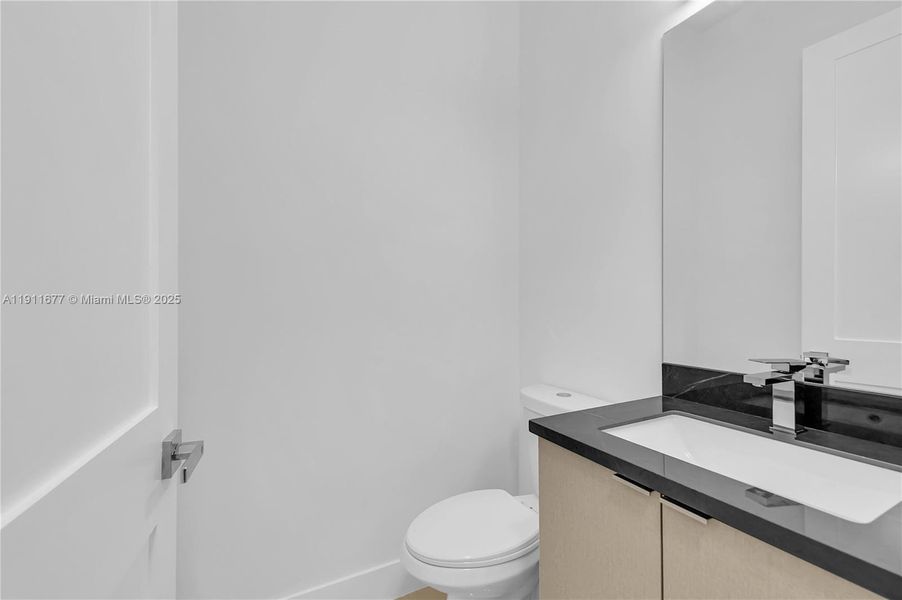 Furnished interior view inside a new home in , Fort Lauderdale (Image 8). Furnished interior view inside a new home in , Fort Lauderdale (Image 8).