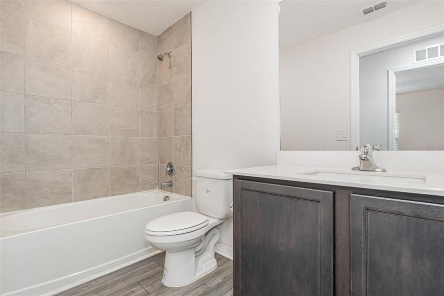 Image 21 of a home in .