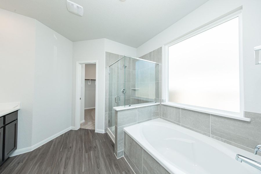 Furnished interior view inside a new home in Bluestem, Brookshire (Image 10).