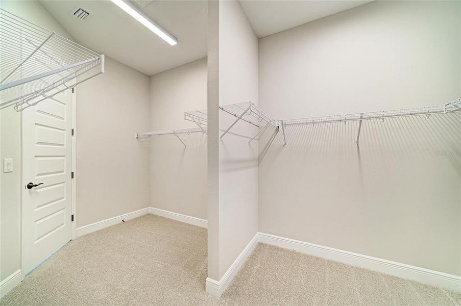 Spacious, unfurnished interior of a new home in Waterset, Apollo Beach (Image 18).