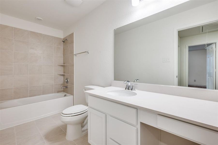 Furnished interior view inside a new home in Eagle Creek, Denton (Image 10). Furnished interior view inside a new home in Eagle Creek, Denton (Image 10).