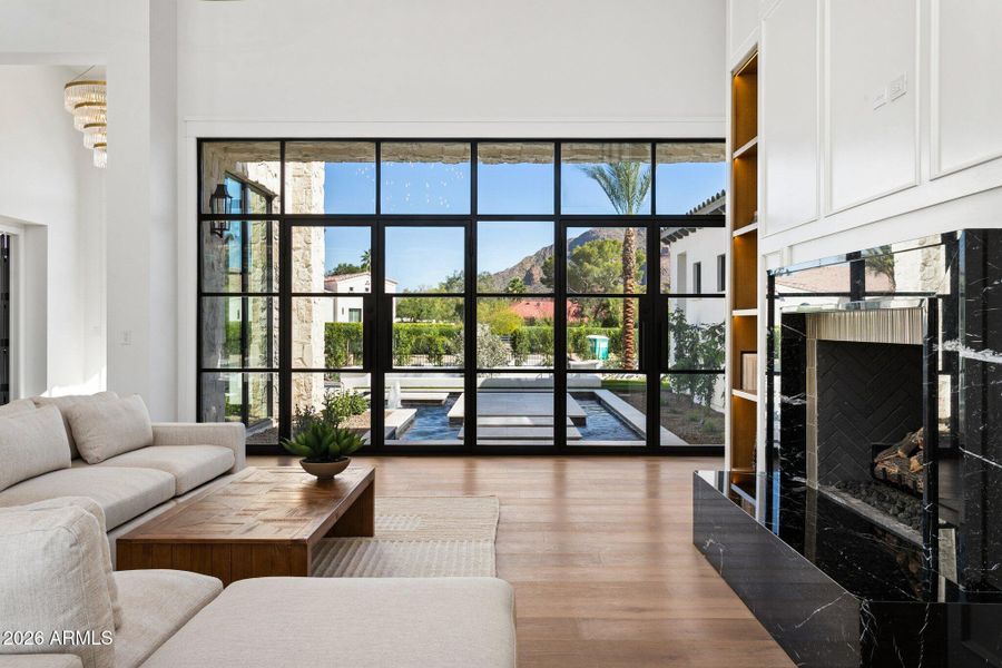 14-web-or-mls-6610-n-mountain-view-rd