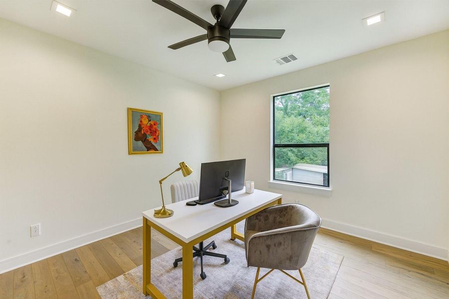 Furnished interior view inside a new home in , Houston (Image 23).