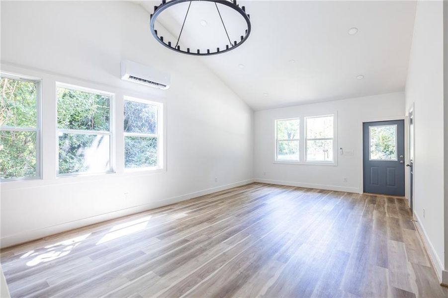 Spacious, unfurnished interior of a new home in , Atlanta (Image 19).