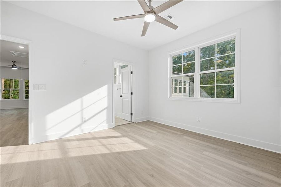Spacious, unfurnished interior of a new home in , Commerce (Image 31).