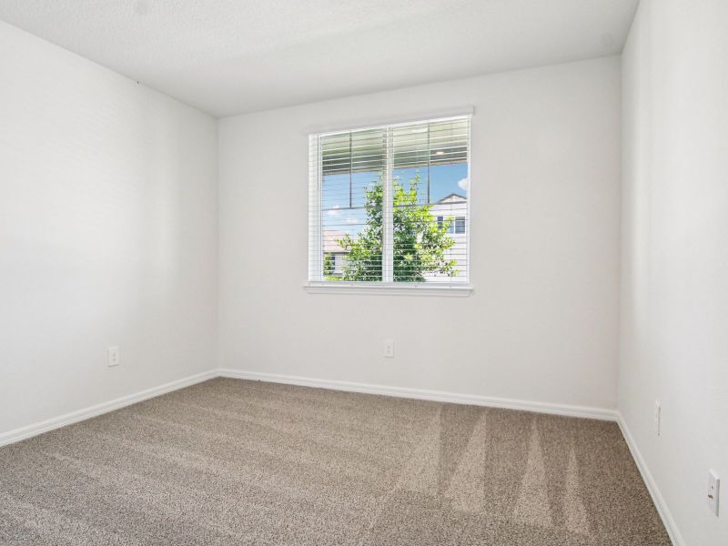 Spacious, unfurnished interior of a new home in Two Rivers - Signature Series, Zephyrhills (Image 13).