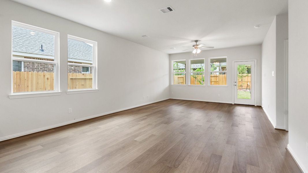Representative furnished interior of a home built from the Benchmark by Brightland Homes in Mostyn Springs, Magnolia (Image 8).