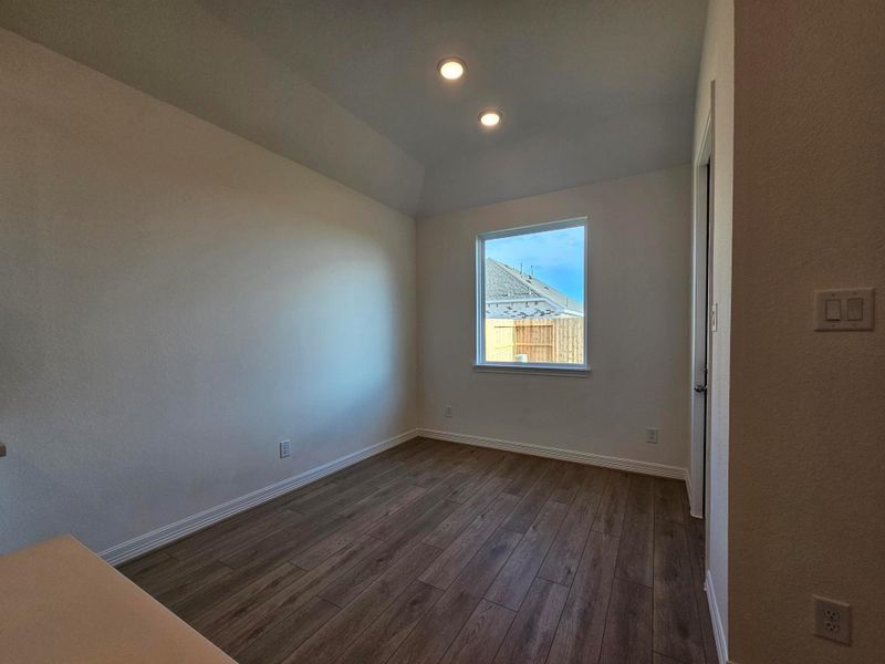 Spacious, unfurnished interior of a new home in Azalea, Brookshire (Image 7).