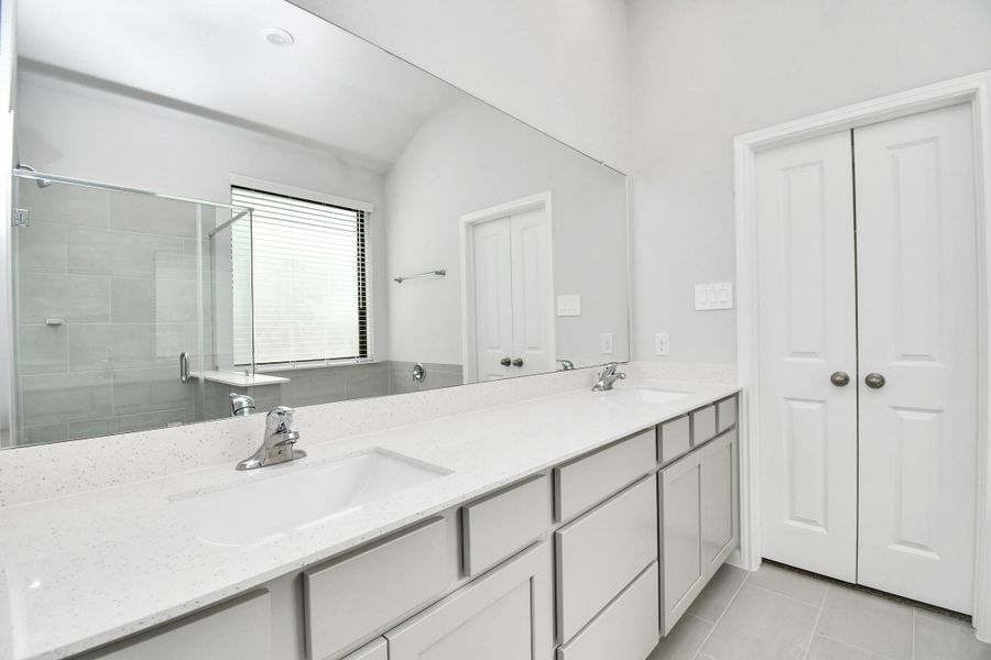 Furnished interior view inside a new home in Arabella on the Prairie: Premier Collection, Richmond (Image 26).