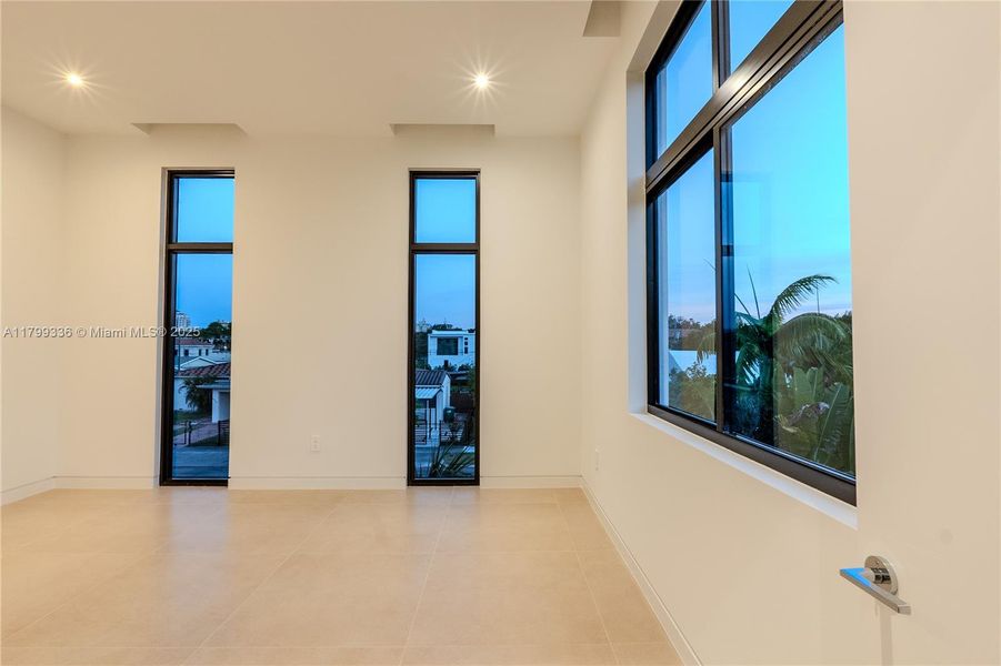 Image 19 of a home in . Image 19 of a home in .