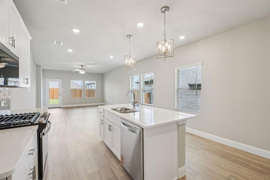 Photo is not of the actual home, but is an inspirational photo of builder’s model home and may depict options, furnishings, and/or decorator features that are not included. Photo is not of the actual home, but is an inspirational photo of builder’s model home and may depict options, furnishings, and/or decorator features that are not included.